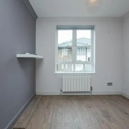 Image 9 - unnamed road, London, KT2 5UN, United Kingdom - Apartment for rent