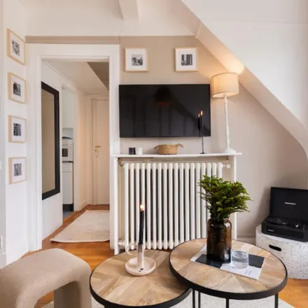Image 1 - 20b Rue Jouvenet, 75016 Paris, France - Apartment for rent