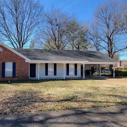Rent this 3 bed house on 5627 Hinton Place in Memphis, TN 38119