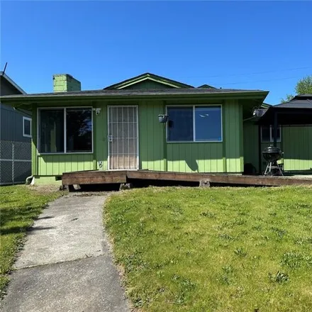 Buy this 3 bed house on 920 South 25th Street in Tacoma, WA 98409