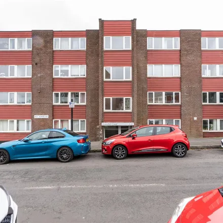 Image 3 - Royal British Legion, 1-3 West Jesmond Avenue, Newcastle upon Tyne, NE2 3EX, United Kingdom - Apartment for rent