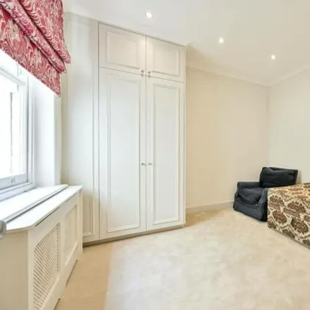 Image 4 - Unwin Mansions, Queen's Club Gardens, London, W14 9RH, United Kingdom - Apartment for rent