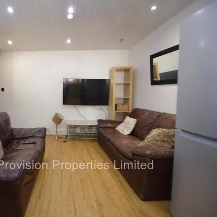 Image 4 - Back Mayville Terrace, Leeds, LS6 1NB, United Kingdom - Townhouse for rent