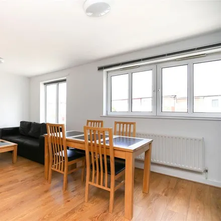 Image 5 - 6, 8, 10 New Mills, Newcastle upon Tyne, NE4 5BA, United Kingdom - Apartment for rent