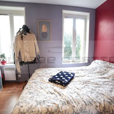 Rent this 2 bed apartment on 2 Place du Général de Gaulle in 76000 Rouen, France