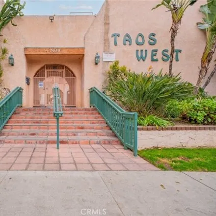 Buy this 1 bed condo on 13658 Strathern Street in Los Angeles, CA 91402