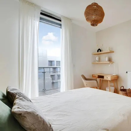 Image 2 - Entrepôt Macdonald, Passage Susan Sontag, 75019 Paris, France - Apartment for rent