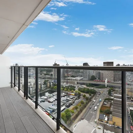 Rent this 3 bed apartment on Horizons Tower in 1 Yabsley Street, London