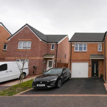Buy this 4 bed house on Caledonian Crescent in Law, ML8 5FL