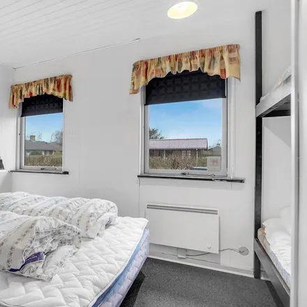 Rent this 2 bed house on Huset Venture Midtjylland in Herningvej, Ringkøbing
