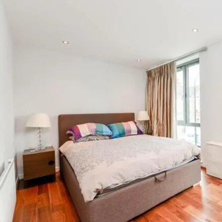 Image 2 - 37 Tynemouth Street, London, SW6 2QS, United Kingdom - Apartment for sale