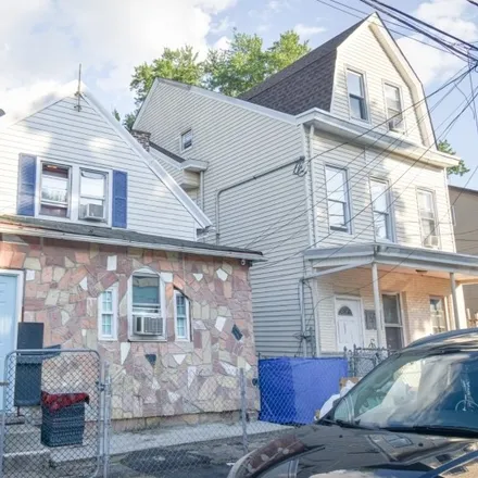 Image 1 - 59 Halpine Street, Paterson, NJ 07522, USA - House for sale