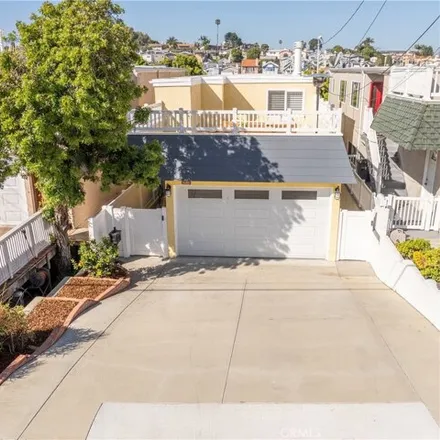 Buy this 3 bed house on 1667 Ford Avenue in Redondo Beach, CA 90278