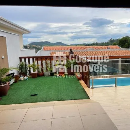 Buy this 3 bed house on Rua da Aparecida in Guaxupé - MG, 37800