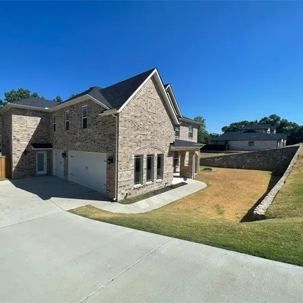 Buy this 4 bed house on 1649 Carriage Creek Drive in Shamrock, DeSoto