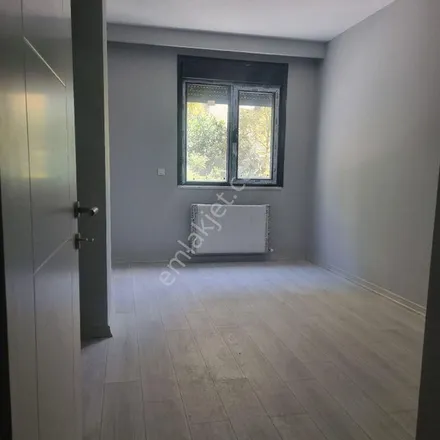 Rent this 2 bed apartment on Sultantepe Ortaokulu in Selvilik Caddesi, 34674 Üsküdar