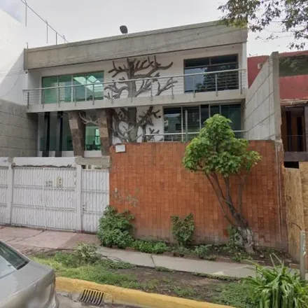 Buy this studio house on Colegio Moderno Alarid in Calzada de los Jinetes 4, 52950 Atizapán de Zaragoza
