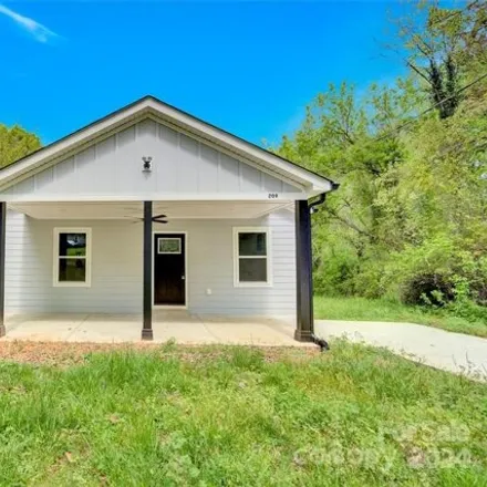 Buy this 3 bed house on 243 Hubbard Street in Lincolnton, NC 28092
