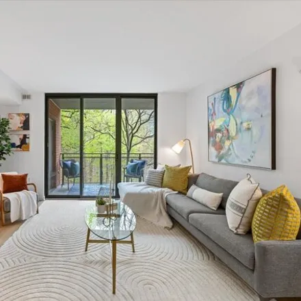 Image 6 - 3883 Connecticut Avenue Northwest, Washington, DC 20015, USA - Condo for sale