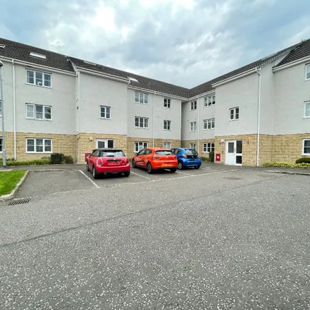 Rent this 2 bed apartment on West Wellhall Wynd in Blantyre, ML3 9GA