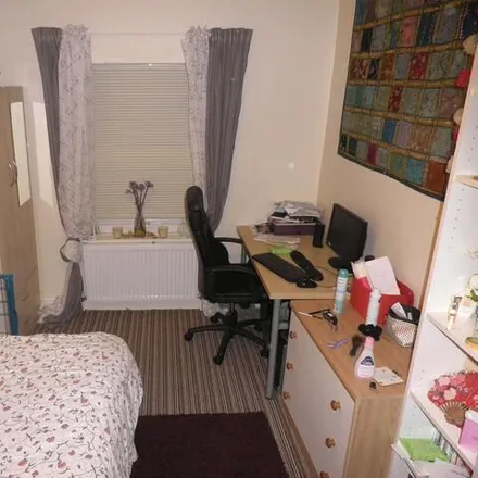 Image 2 - 70 Alton Road, Selly Oak, B29 7DX, United Kingdom - Townhouse for rent