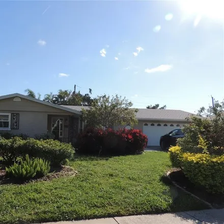 Buy this 3 bed house on 3360 Kenmore Drive in Gulf Gate Estates, Sarasota County