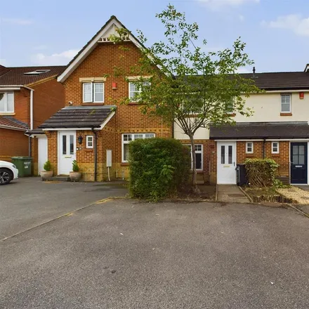 Rent this 2 bed townhouse on 64 Tunbridge Way in Bristol, BS16 7EX