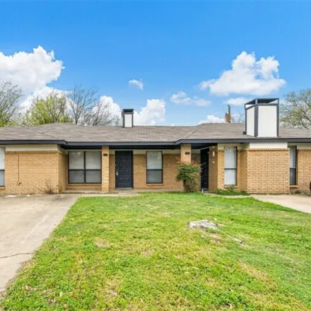 Rent this 2 bed house on 833 Long Court in Cedar Hill, TX 75104