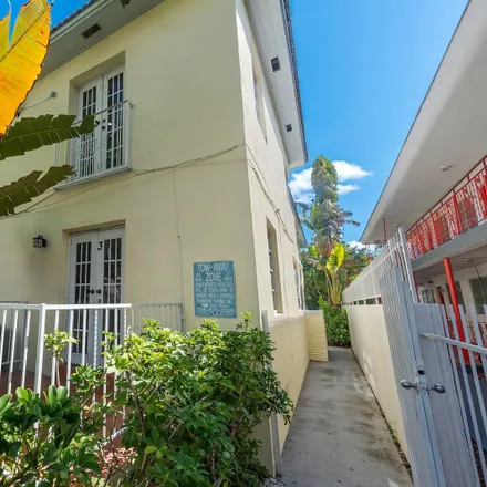 Image 3 - 726 Jefferson Avenue, Miami Beach, FL 33139, USA - Townhouse for rent