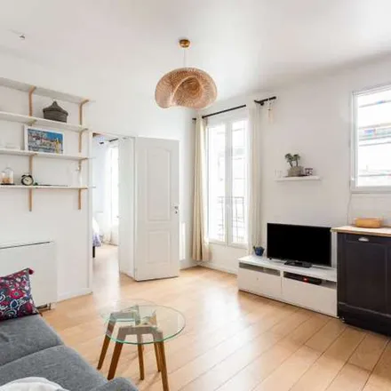 Image 2 - 1b Avenue Claude Vellefaux, 75010 Paris, France - Apartment for rent
