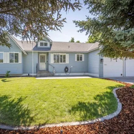 Buy this 3 bed house on 3618 Meadow Beauty Drive in Pasco, WA 99301