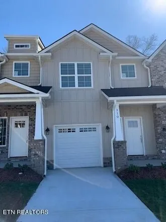 Rent this 3 bed house on 408 East Beaver Creek Drive in Knoxville, TN 37918