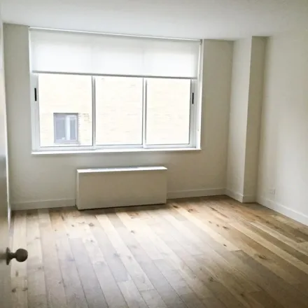 Image 6 - UPS M43NY 1009, 601 West 43rd Street, New York, NY 10036, USA - Apartment for rent