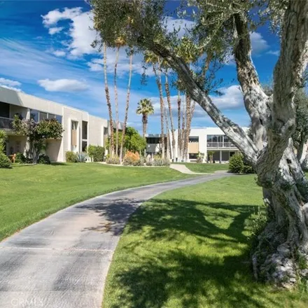 Image 2 - Seven Lakes Country Club, 4100 East Seven Lakes Drive, Palm Springs, CA 92264, USA - Condo for sale