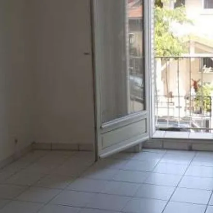 Image 1 - 40bis Rue Gambetta, 69200 Vénissieux, France - Apartment for rent