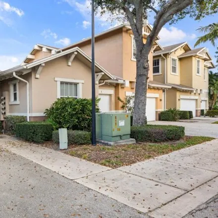 Image 3 - 735 Marina del Ray Lane, West Palm Beach, FL 33401, USA - Townhouse for sale