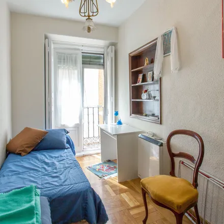 Rent this 2 bed room on Madrid in Camoati, Calle de Alfonso VI