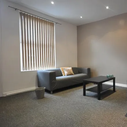 Rent this 3 bed townhouse on Harold View in Leeds, LS6 1PP