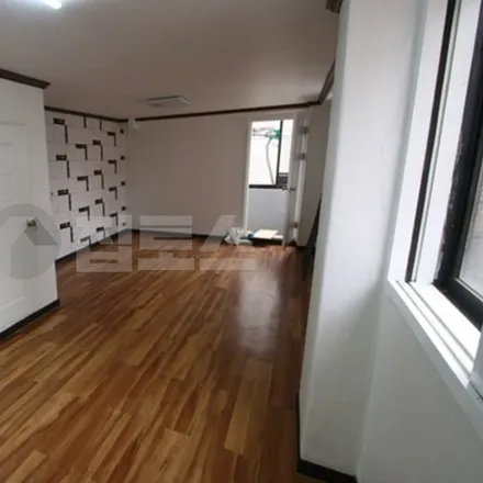 Rent this studio apartment on 서울특별시 서초구 반포동 717-11