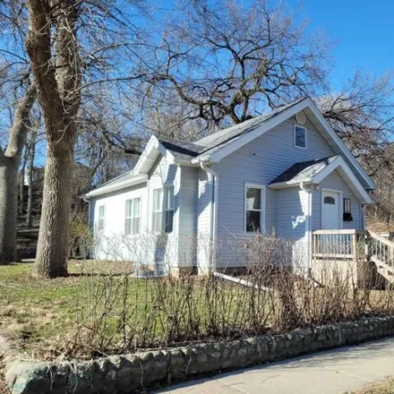 Buy this 3 bed house on 2932 Garretson Avenue in Morningside, Sioux City