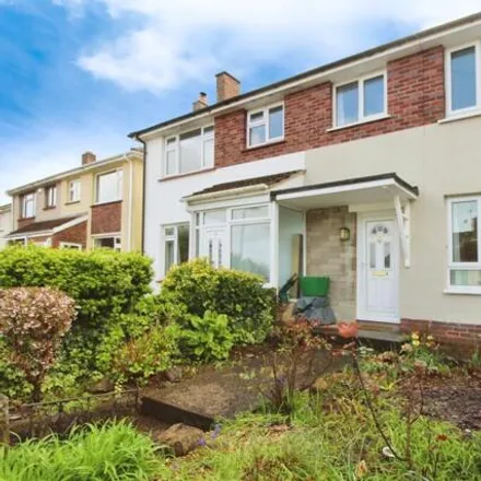 Buy this 3 bed townhouse on Elm Grove Close in Dawlish, EX7 0DA