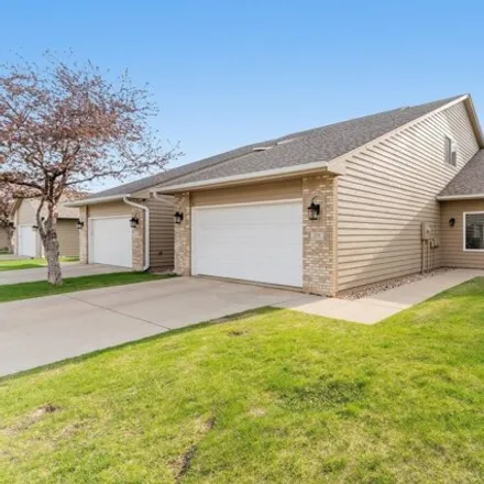 Image 1 - 7208 South Witzke Place, Sioux Falls, SD 57108, USA - House for sale