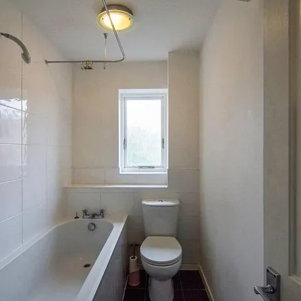 Image 5 - Rochester Close, Nuneaton, CV11 5XL, United Kingdom - Apartment for rent