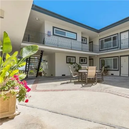 Image 9 - 7701 West Manchester Avenue, Los Angeles, CA 90293, USA - House for sale