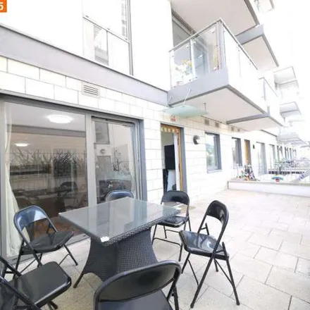 Image 7 - Laval House, Hope Close, London, TW8 0LP, United Kingdom - Apartment for rent