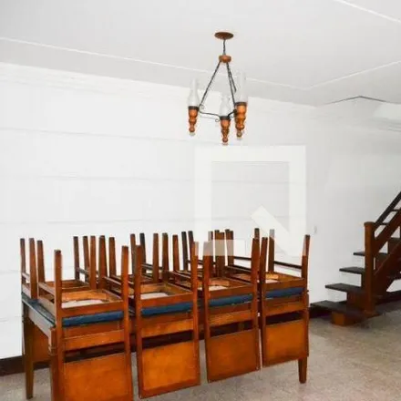 Buy this 6 bed house on Rua Araçatuba in Santa Maria, Santo André - SP