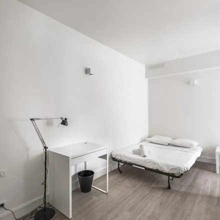 Image 9 - 37 Rue Pergolèse, 75116 Paris, France - Apartment for rent