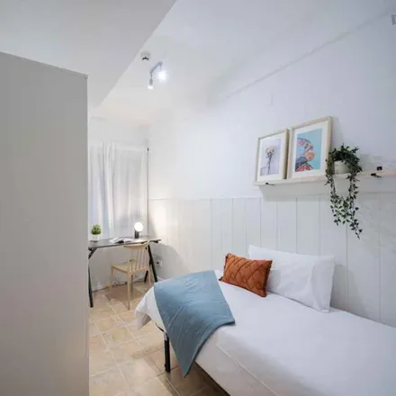 Image 5 - Calle de Bravo Murillo, 297 - 7, 28020 Madrid, Spain - Room for rent