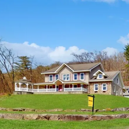 Buy this 5 bed house on Masthope Plank Road in Lackawaxen, Lackawaxen Township