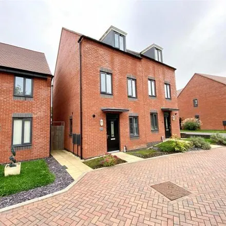 Buy this 3 bed duplex on Lavender Close in Dawley, TF3 5JN